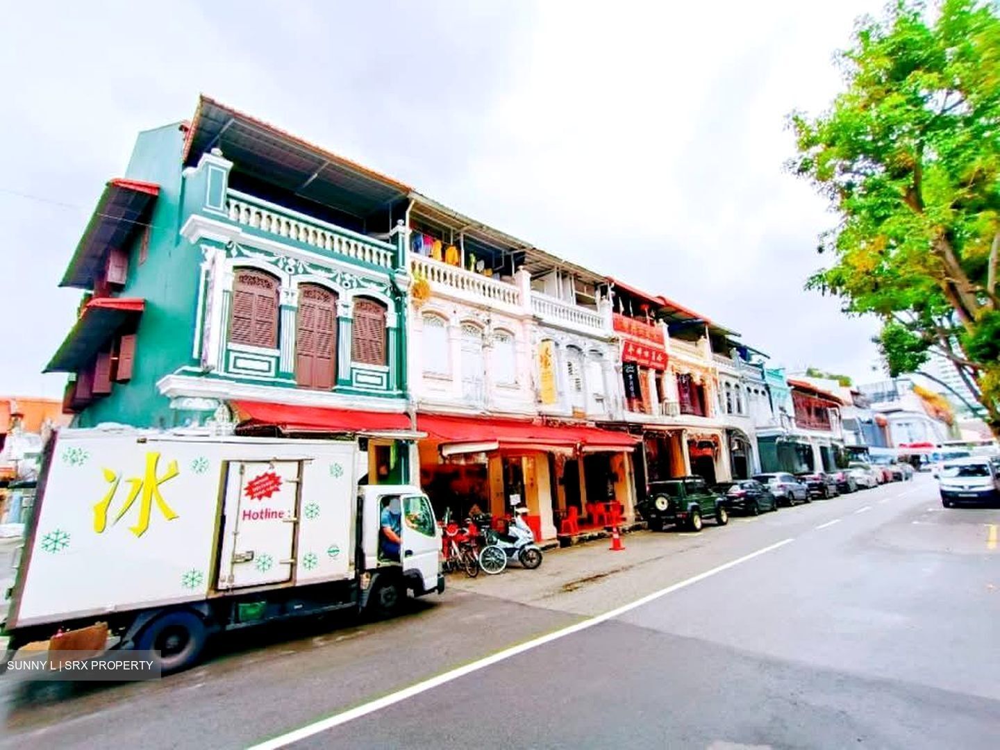 Townshend Road (D8), Retail #586945991